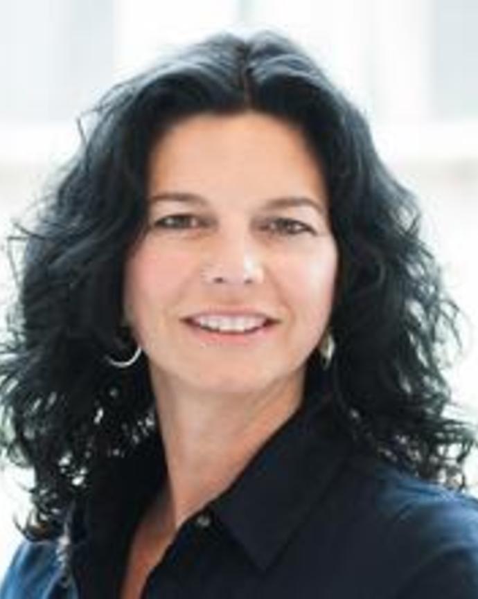 Mercè's Headshot